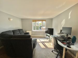 Lounge- click for photo gallery